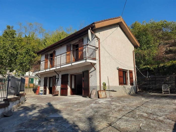 Casa quadrilocale in vendita in Strada Provinciale del Turchino, Cremolino