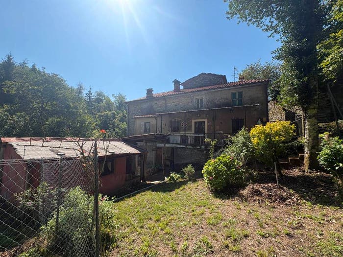 Casa quadrilocale in vendita in Via Cà dei Ciani, Fabbriche di Vergemoli