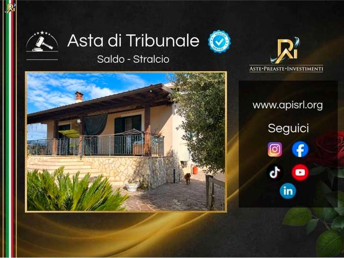 Casa quadrilocale in vendita in Via Torre Astura, Cisterna di Latina