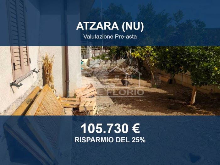 Casa con 6 locali in vendita in Via Umberto I snc, Atzara