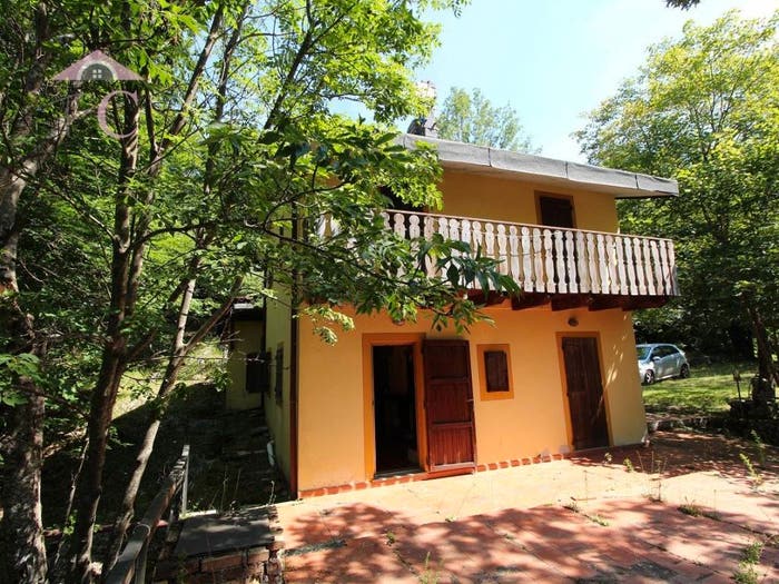 Casa con 6 locali in vendita in Località Colle Bertone, Polino