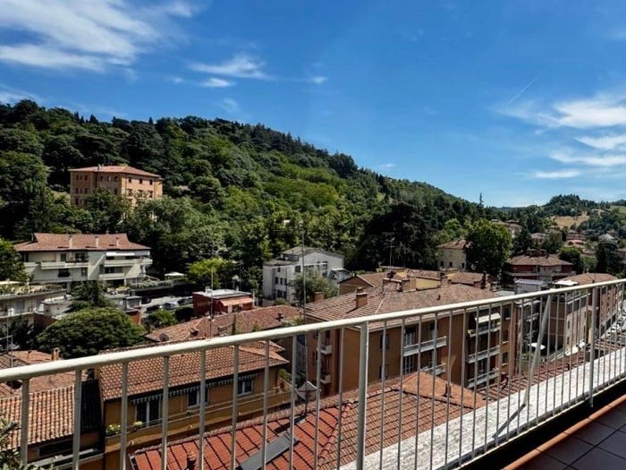 Casa con 6 locali in vendita in Colli San Mamolo, Bologna