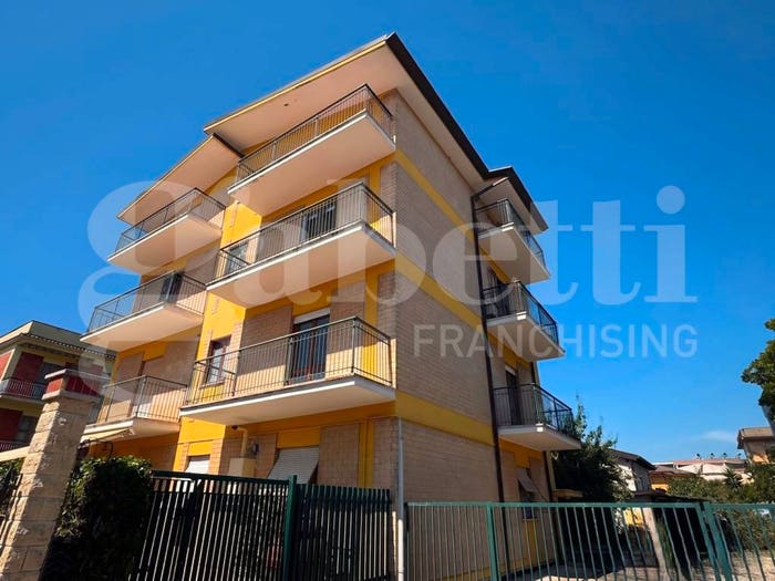 Casa con 6 locali in vendita in Via Monte Amiata, Gionchetto, Latina