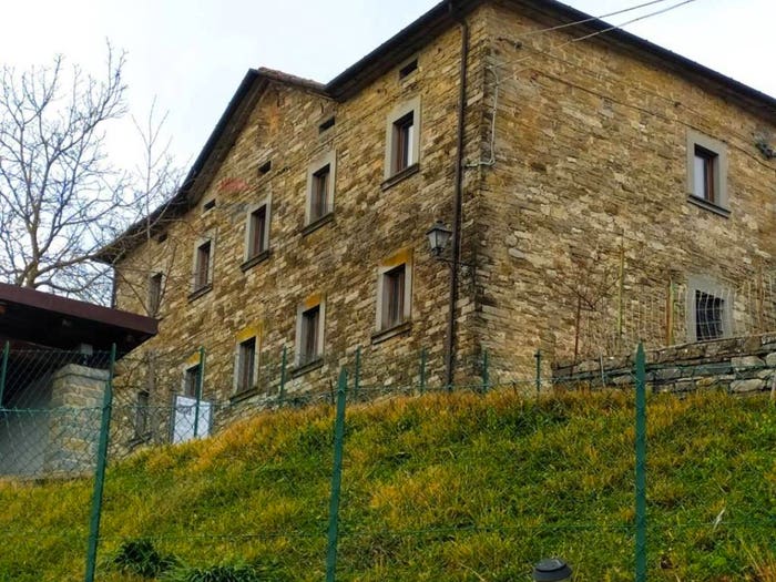 Appartamento con 6 locali in vendita in Loc Villa di Compito, Compito, Chiusi della Verna