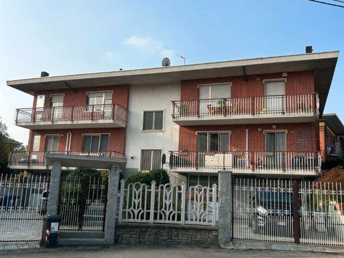 Appartamento quadrilocale in vendita in Via Ugo Foscolo, Centro, Rivalta di Torino