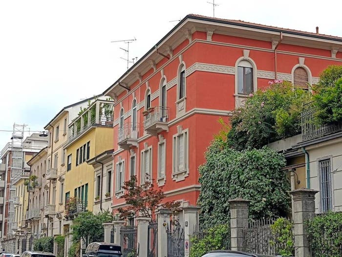 Casa bilocale in vendita in Via Soave, Bocconi, Milano