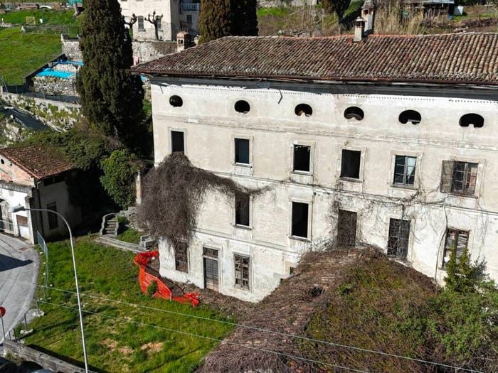 Casa con 6 locali in vendita in Piazzeta Invernizzi, Caslino d'Erba