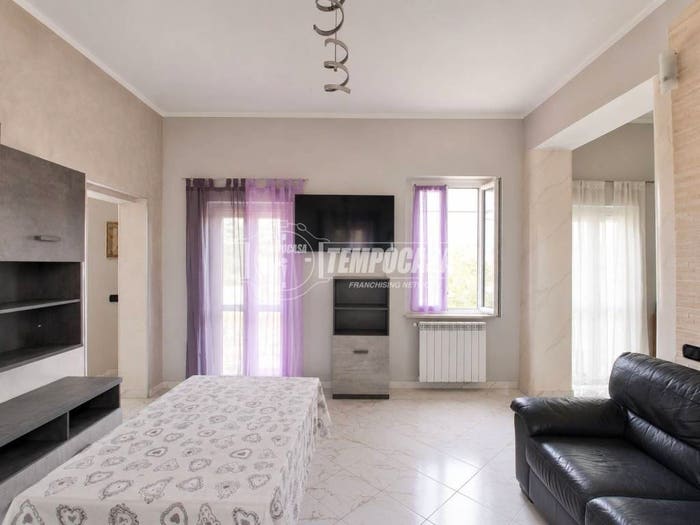 Appartamento quadrilocale in vendita in Via Giuseppe Verdi, Carpignano Sesia