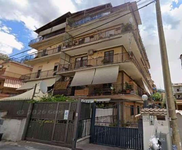 Appartamento trilocale in vendita in Via Lidia Bianchi, Casalotti, Roma