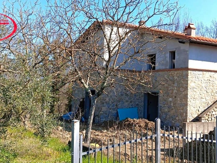 Casa trilocale in vendita in Via Casanuova, Casanuova, Laterina Pergine Valdarno