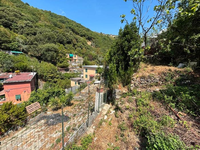 Appartamento bilocale in vendita in Via del Molinetto, Quezzi, Genova