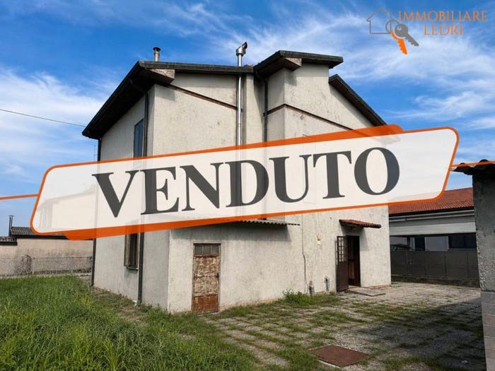 Casa con 5 locali in vendita in Via Gioacchino Rossini, Centro, Salizzole