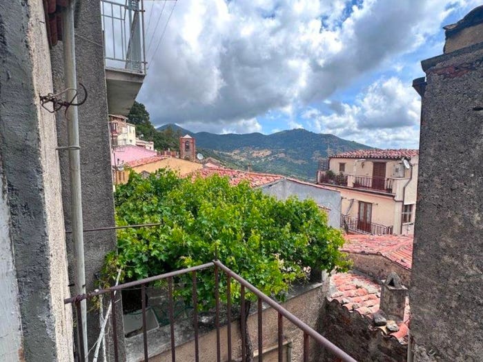 Casa trilocale in vendita in Via Giuseppe Verdi, Isnello