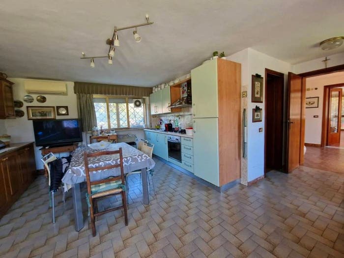 Casa con 5 locali in vendita in Viale Giacomo Puccini, Sant'Anna, Lucca