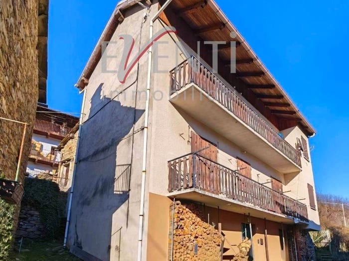 Casa con 6 locali in vendita in BORGATA CLOTTI, Pramollo