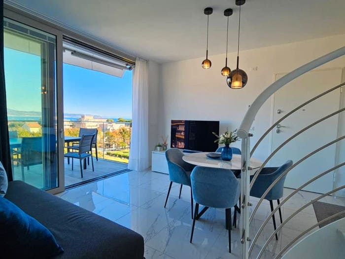 Casa bilocale in vendita in Via Felice Chiesa, Centro, Albenga