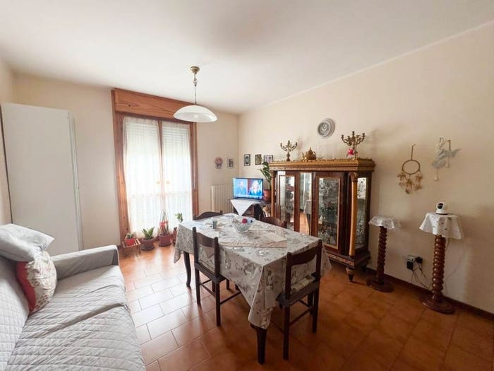 Appartamento trilocale in vendita in Via Don Luigi Sturzo, Centro, Gualtieri