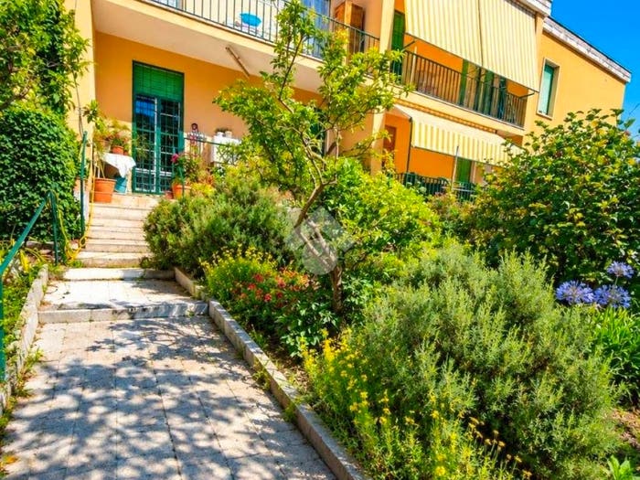 Casa con 5 locali in vendita in Via Archita di Taranto, Centro, Guidonia Montecelio