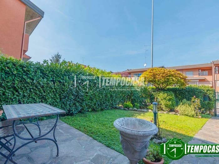 Casa quadrilocale in vendita in Via Pietro Nenni, Centro, Locate di Triulzi