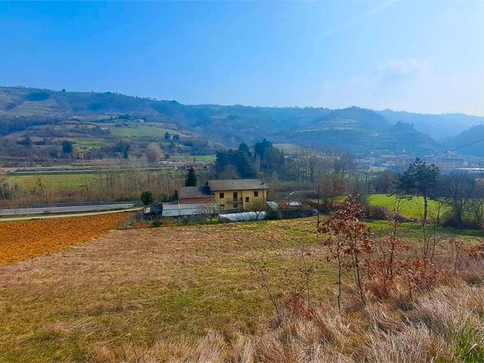 Casa con 6 locali in vendita in Ponti