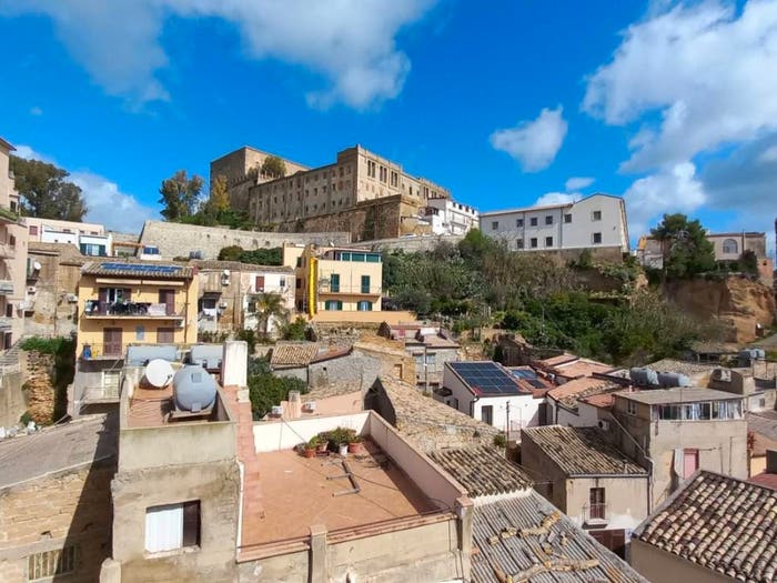 Appartamento quadrilocale in vendita in Via Giuseppe Garibaldi, Centro Storico, Agrigento