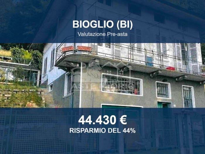 Casa con 6 locali in vendita in Via XXV Aprile, Bioglio