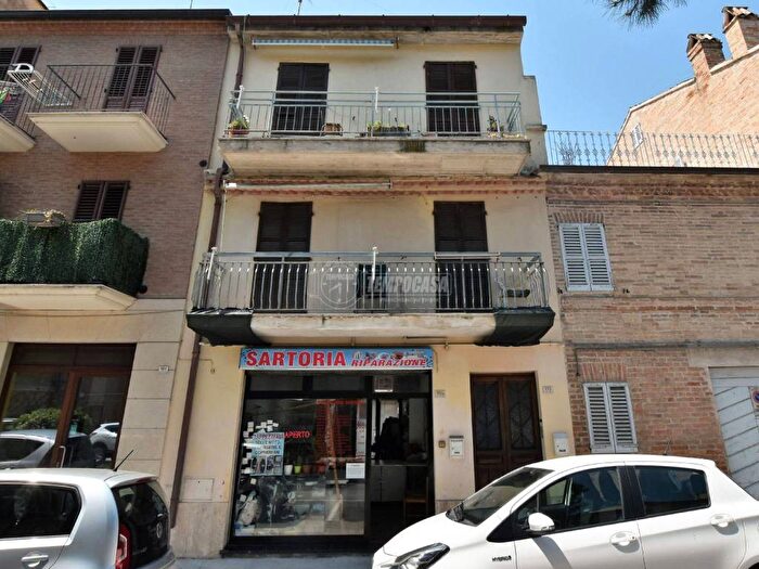 Casa con 5 locali in vendita in Via Giordano Bruno, Porto San Giorgio