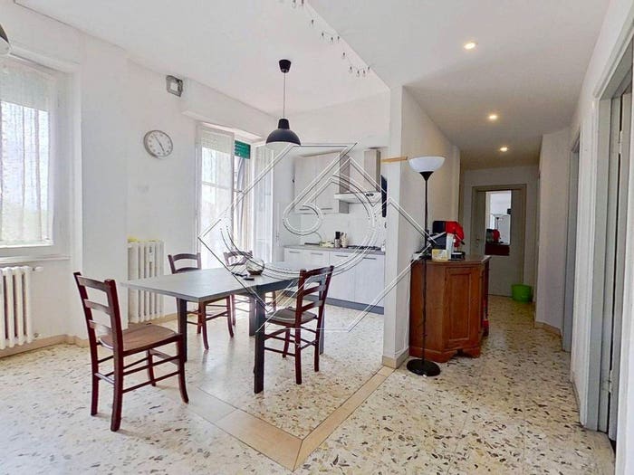 Appartamento con 5 locali in vendita in Via Muzio Clementi, Novoli, Firenze
