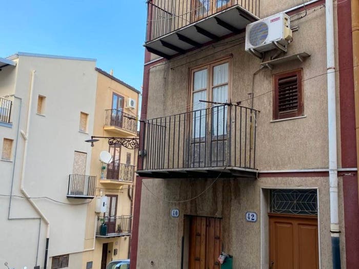 Appartamento trilocale in vendita in Salita al Montecalvario, Castelbuono