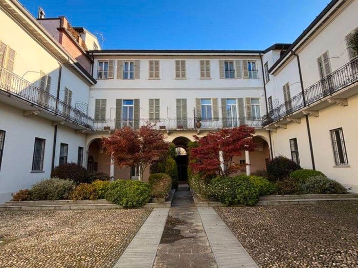 Appartamento quadrilocale in vendita in Via Felice Geromini, Centro, Cremona