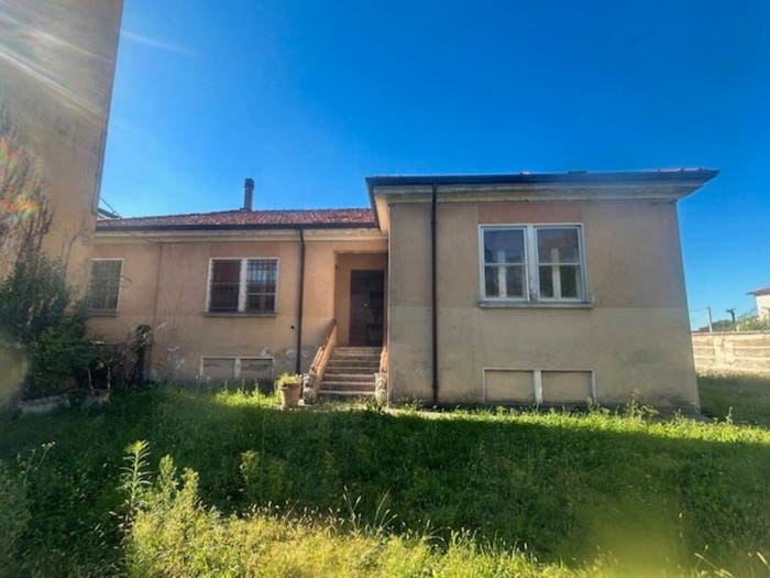 Casa con 6 locali in vendita in Via Roma, Centro, Piubega