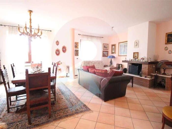 Casa con 5 locali in vendita in VIA ROMA, Centro, Picciano