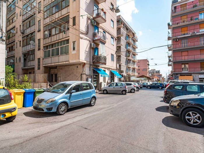 Appartamento trilocale in vendita in Via Cronato, Ferrarotto Acquedotto Greco, Catania