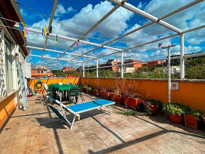 Casa trilocale in vendita in Viale dei Quattro Venti, Monteverde Vecchio, Roma