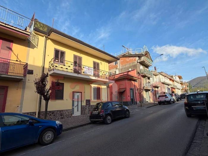 Appartamento trilocale in vendita in Via Libertà, Baiano