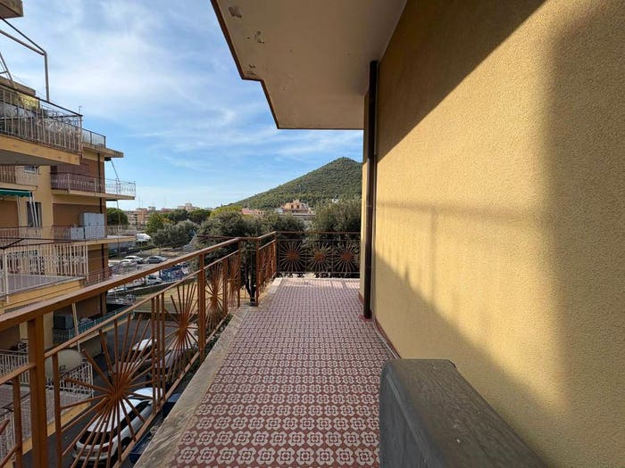 Appartamento bilocale in vendita in Via Tevere, Borghetto Santo Spirito