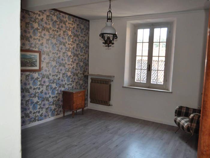 Appartamento trilocale in vendita in Via La Spezia, Centro, Collecchio