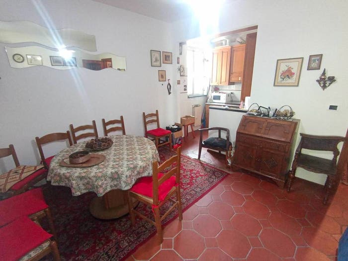 Appartamento bilocale in vendita in Via Augusto Raggio, Centro, Borzonasca