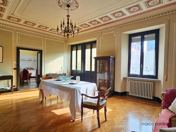 Appartamento quadrilocale in vendita in Piazza Novembre, Centro, Fornovo di Taro