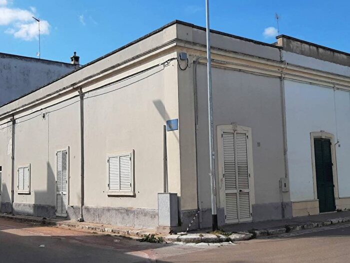 Casa quadrilocale in vendita in Via Piave, Centro, Carmiano