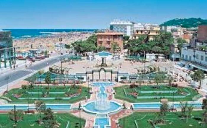 Appartamento quadrilocale in vendita in Via Ubaldo Comandini, Cattolica
