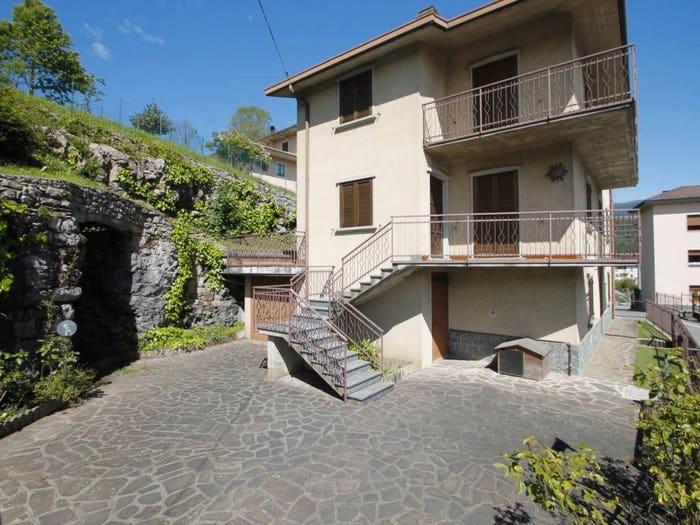Casa quadrilocale in vendita in Via Cepino, Selino Basso, Sant'Omobono Terme