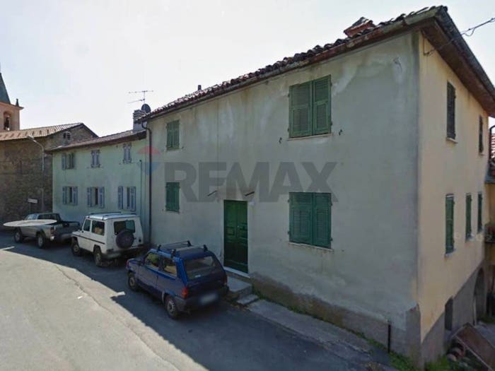 Casa con 6 locali in vendita in Via Mallarini, Montefreddo, Mallare