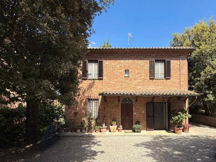 Casa con 5 locali in vendita in Vocabolo I Cucchi, Petrignano, Castiglione del Lago