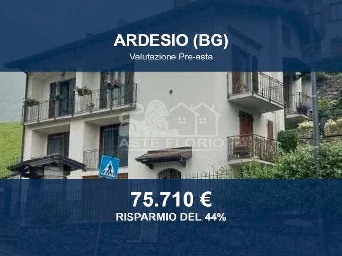 Appartamento con 6 locali in vendita in via Locatelli, Centro, Ardesio