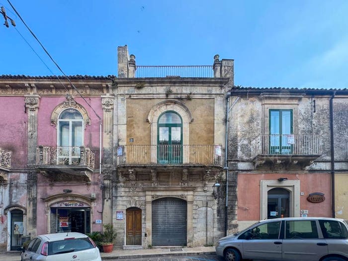 Casa trilocale in vendita in Vittorio Emanuele, Centro, Palazzolo Acreide