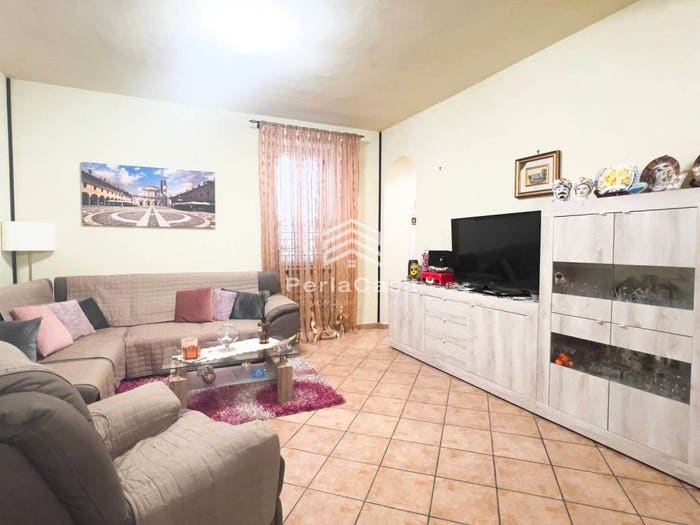 Appartamento trilocale in vendita in Via Fratelli Cairoli, Centro, Cilavegna
