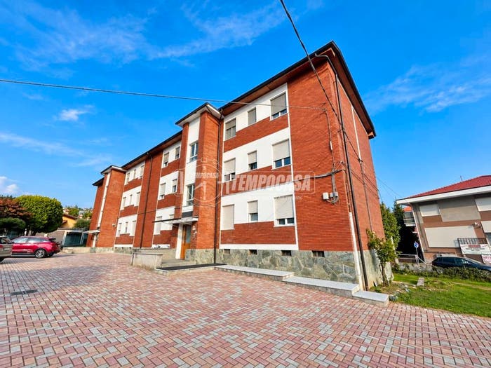 Appartamento quadrilocale in vendita in Via Luigi Einaudi, Centro, Forno Canavese