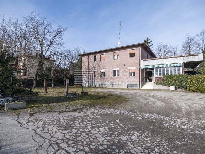 Casa con 6 locali in vendita in Via marsiglie, Centro, Casalfiumanese