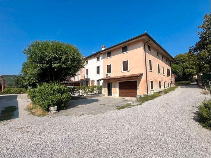Casa con 5 locali in vendita in Via Sezano, Quinto, Verona